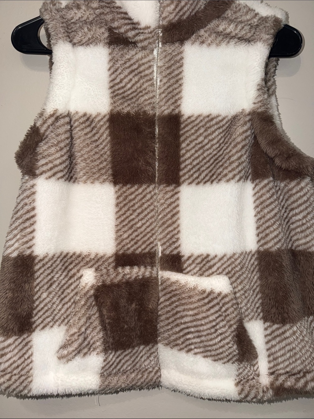 Brown & White Buffalo Plaid Sherpa Zip-Front Vest - Picture 2 of 7